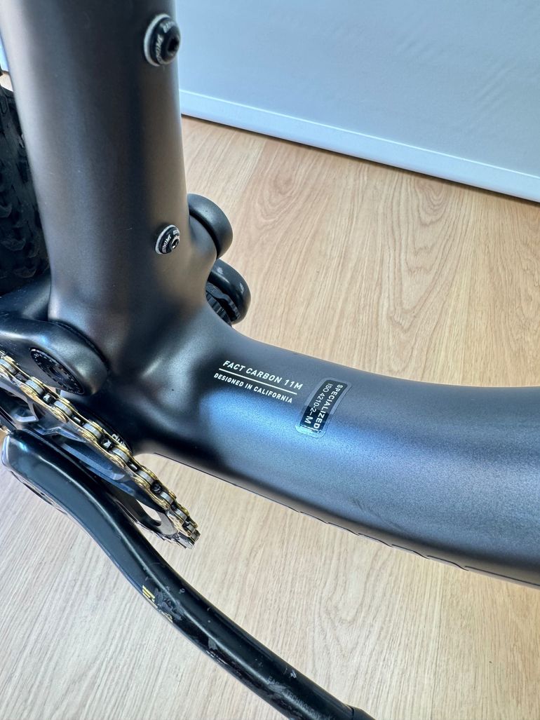 Used Specialized Specialized Epic Expert 2022 Taglia L 2022 Mountainbike, Black — image 9 of 28