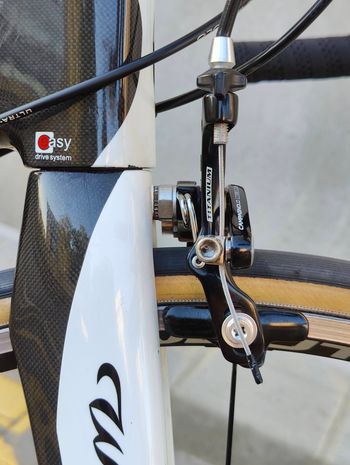 Used Wilier Wilier Cento1 Carbon (7.1kg) Campagnolo Record Titanium 2x10 (~2011) 2011 Road & Gravel, Black — image 5 of 10