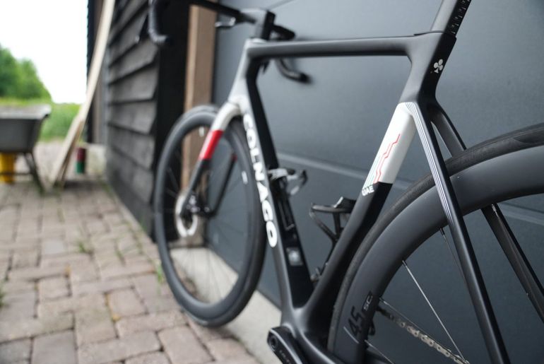 Used Colnago V4Rs Shimano Ultegra Di2 2025 2025 Road & Gravel — image 7 of 11