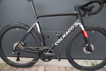 Used Colnago V4Rs Shimano Ultegra Di2 2025 2025 Road & Gravel — image 3 of 11