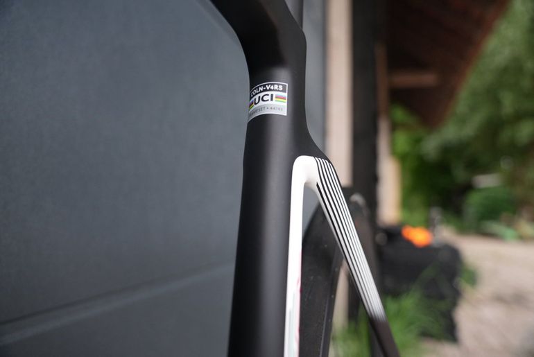 Used Colnago V4Rs Shimano Ultegra Di2 2025 2025 Road & Gravel — image 9 of 11