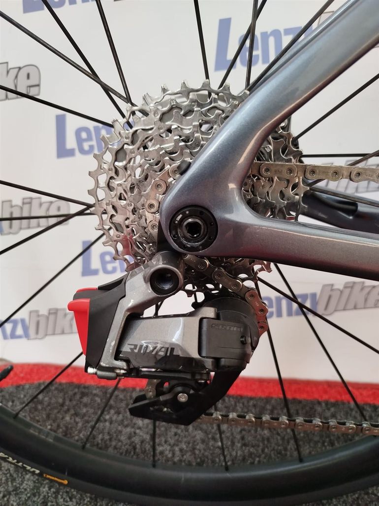 Used Lapierre Xelius DRS 6.0 AXS 2025 2025 Road & Gravel, Hellgrau — image 2 of 7