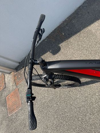 Used Trek Powerfly 4 625 Gen 3 2023 2023 Mountainbike — image 10 of 12