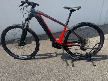 Used Trek Powerfly 4 625 Gen 3 2023 2023 Mountainbike — image 7 of 12