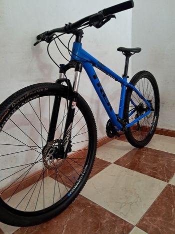 Used Trek Marlin 7 2018 2018 Mountainbike — image 10 of 10