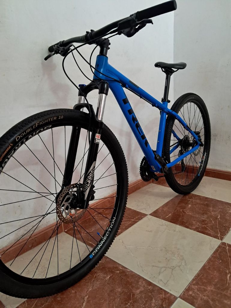 Used Trek Marlin 7 2018 2018 Mountainbike — image 10 of 10