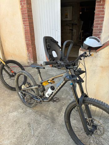 Used Commencal META SX OHLINS EDITION 2022 2022 Mountainbike — image 2 of 3