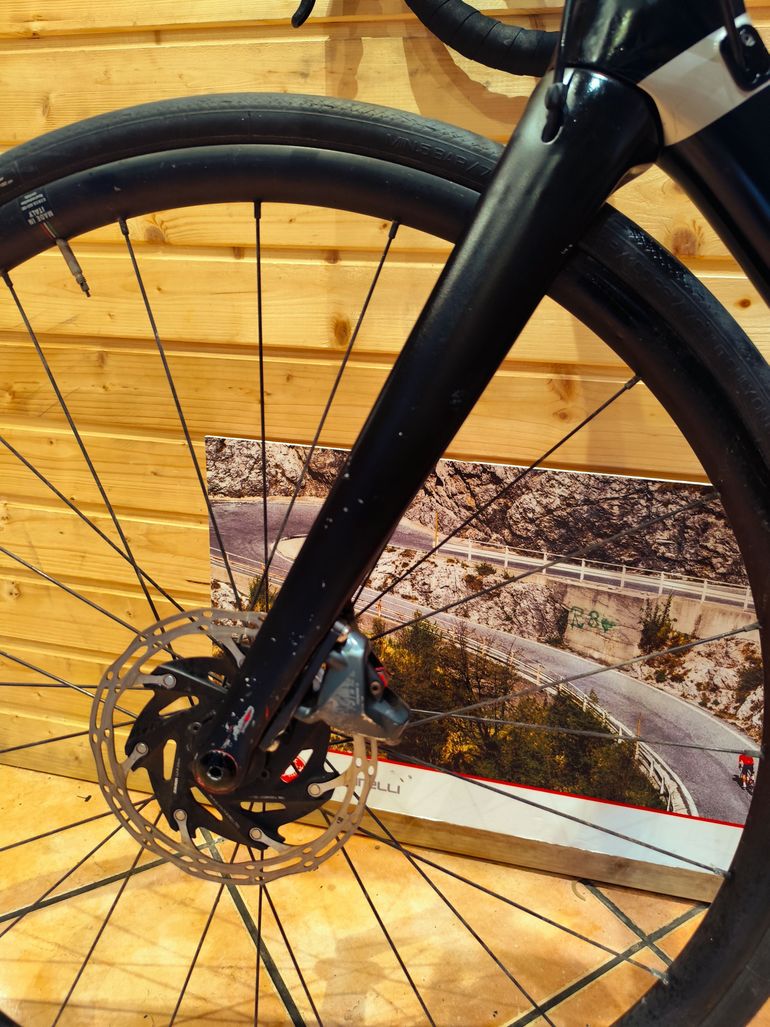 Used Wilier WILIER GTR TEAM SRAM FORCE AXS 2023 Road & Gravel — image 16 of 17