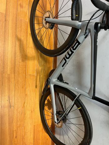 Used BMC Teammachine SLR02 DISC ONE 2018 2018 Road & Gravel — image 7 of 9