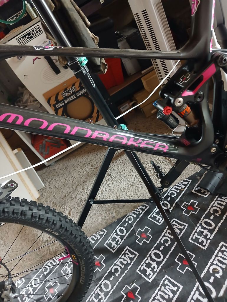 Used Mondraker Foxy Sram Eagle Transmission GX 2024 Mountainbike — image 12 of 13