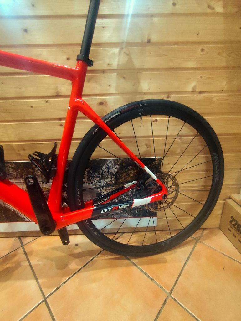 Used Wilier WILIER GTR TEAM DISC SRAM RIVAL AXS 2023 Road & Gravel — image 8 of 15