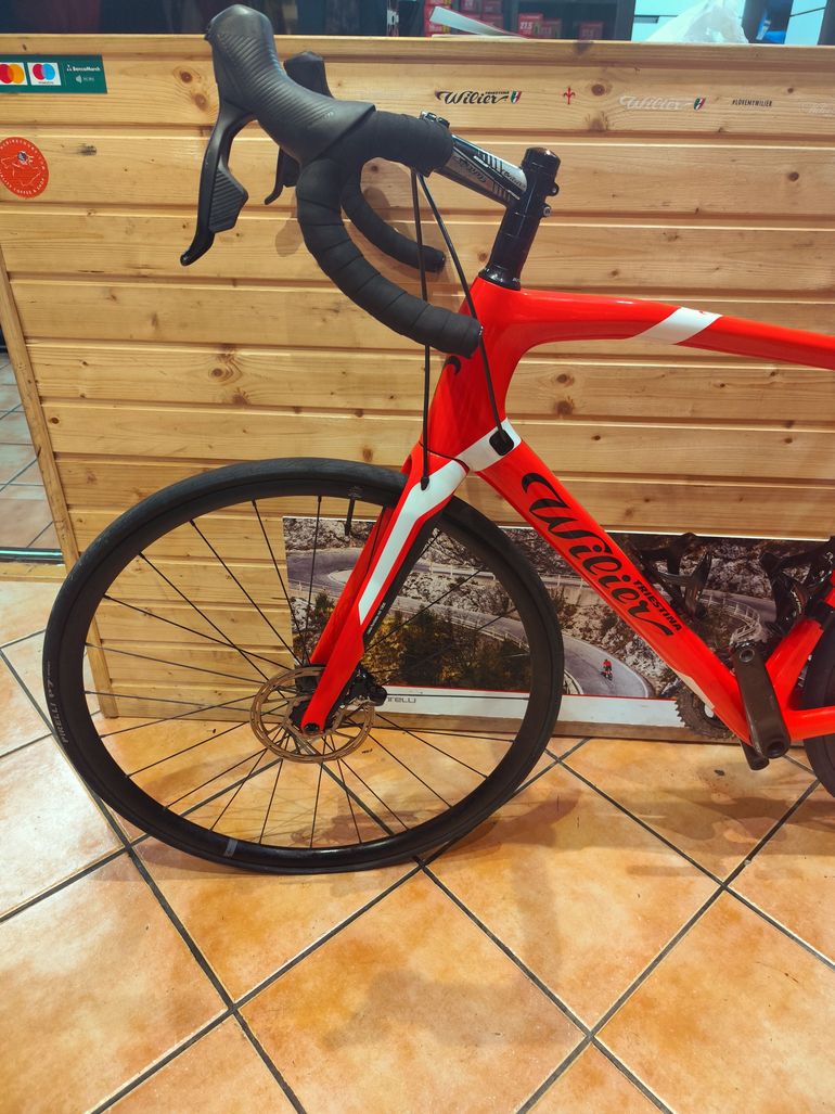 Used Wilier WILIER GTR TEAM DISC SRAM RIVAL AXS 2023 Road & Gravel — image 3 of 12