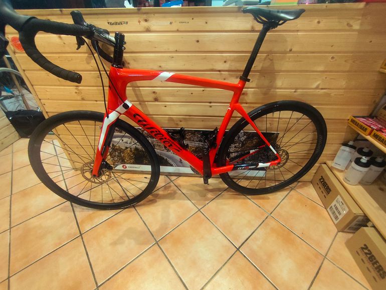 Used Wilier WILIER GTR TEAM DISC SRAM RIVAL AXS 2023 Road & Gravel — image 9 of 15