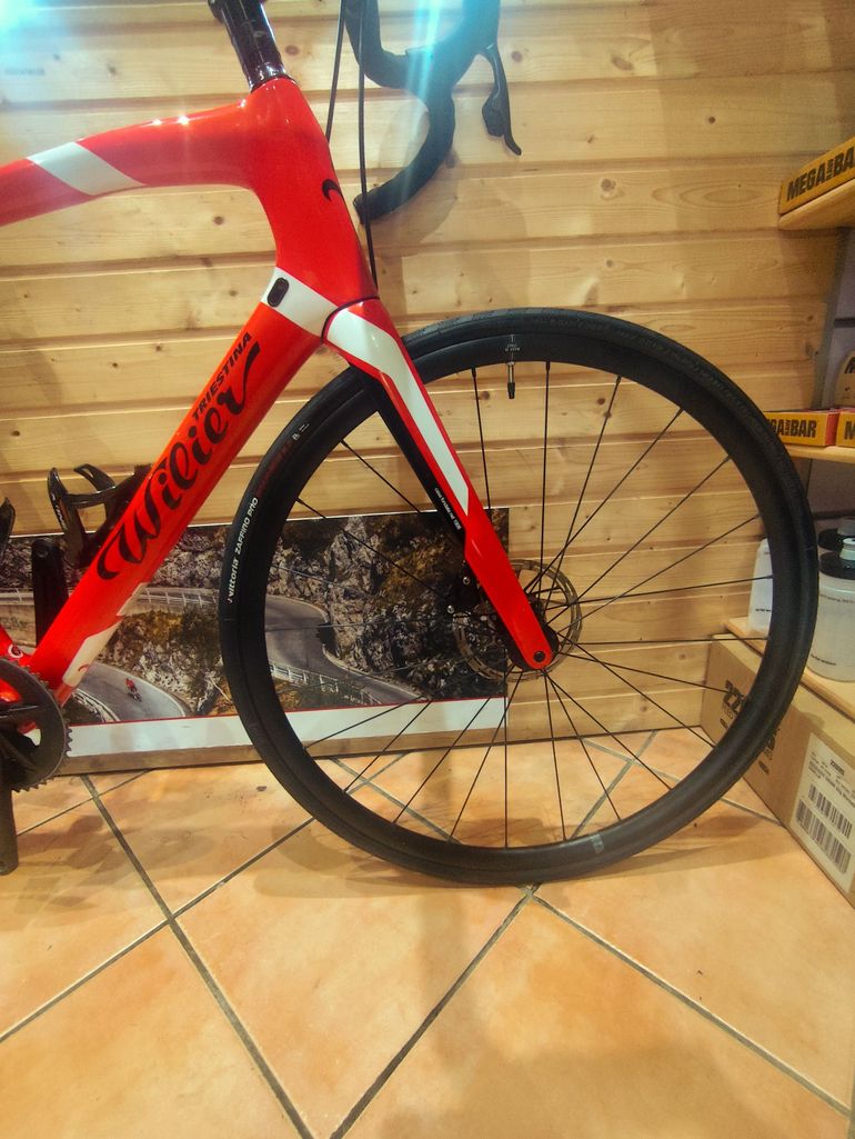 Used Wilier WILIER GTR TEAM DISC SRAM RIVAL AXS 2023 Road & Gravel — image 11 of 15