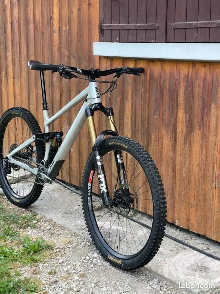 Used RAAW Raaw Madonna 2.2 2024 Mountainbike — image 2 of 5