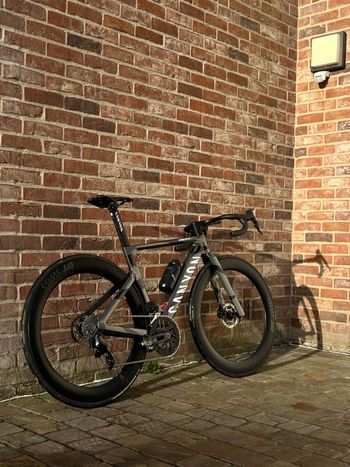 Used Canyon Aeroad CF SLX 7 AXS SPEED 2026 2026 Road & Gravel — image 3 of 3