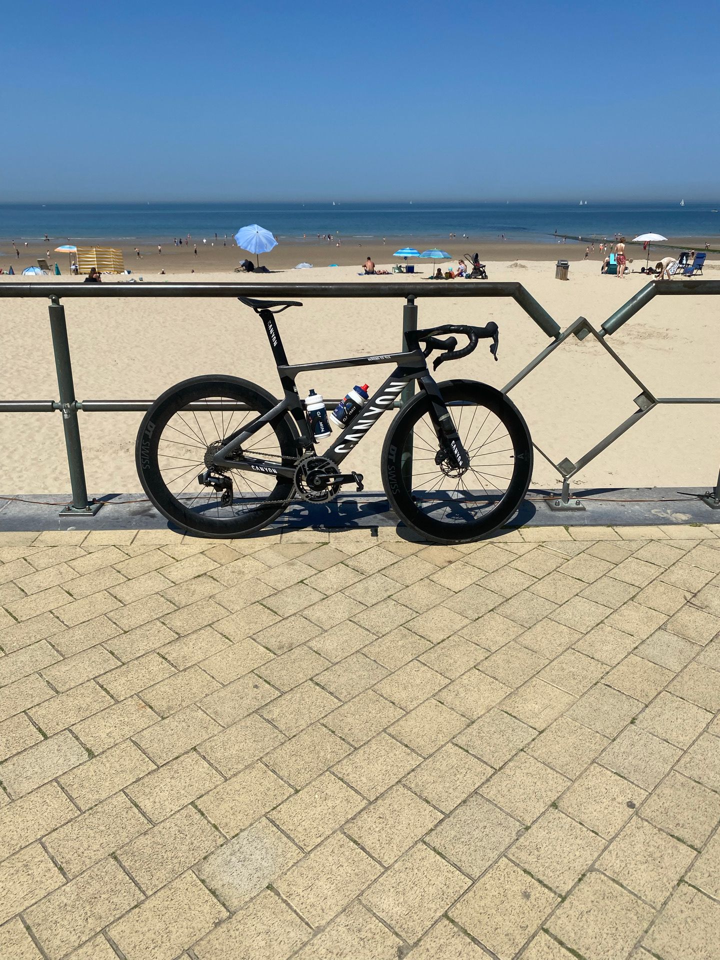 Kaufe & verkaufe gebrauchte Fahrrder und Sportausrstung online | buycycle