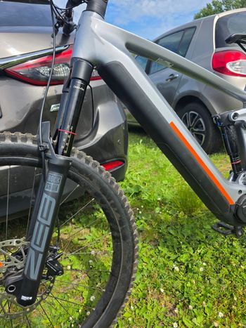 Used CUBE STEREO HYBRID 160 HPC, SL 750 27.5 2022 2022 Mountainbike, Light Gray, 27.5 — image 2 of 7