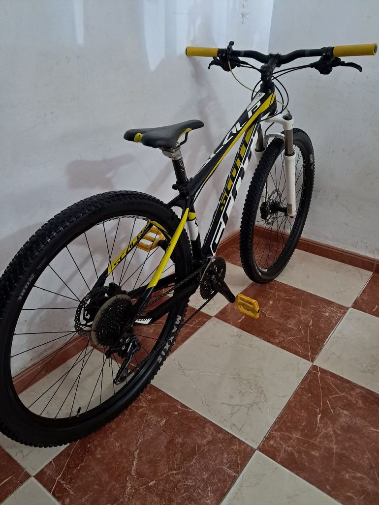 Used Scott Scale 970 2025 2025 Mountainbike — image 8 of 14