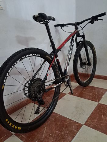 Used Stevens Taniwha Shimano Deore XT 2022 Mountainbike — image 12 of 17