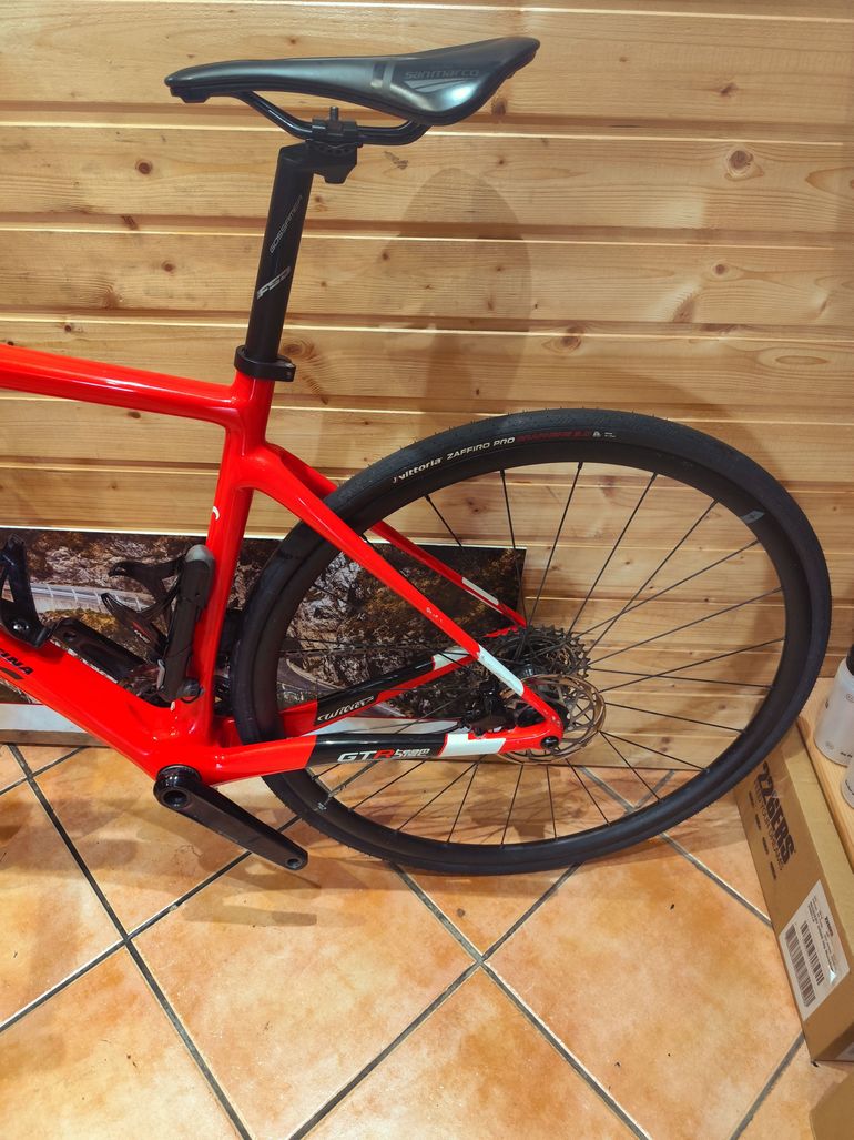 Used Wilier Wilier GTR TEAM DISC SRAM RIVAL 2023 Road & Gravel — image 3 of 16