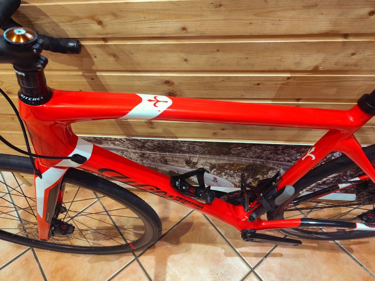 Used Wilier Wilier GTR TEAM DISC SRAM RIVAL 2023 Road & Gravel, Rojo — image 11 of 11