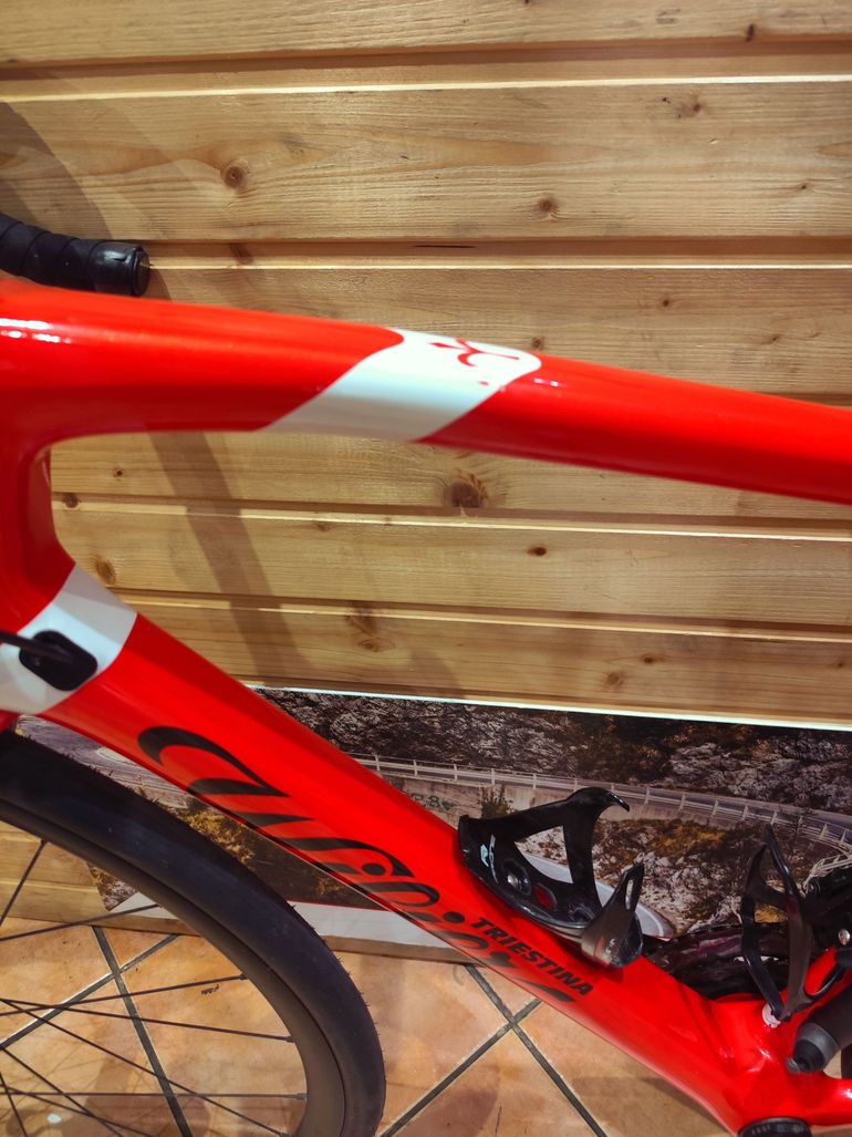 Used Wilier Wilier GTR TEAM DISC SRAM RIVAL 2023 Road & Gravel, Rojo — image 7 of 11