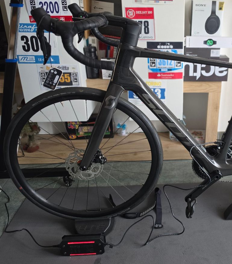 Used Scott Addict RC eRIDE 20 (EU) 2024 2024 Road & Gravel, Light Gray — image 17 of 17