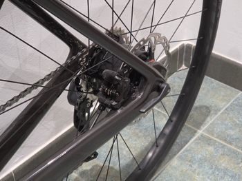 Used Scott Addict RC eRIDE 20 (EU) 2024 2024 Road & Gravel, Light Gray — image 7 of 17