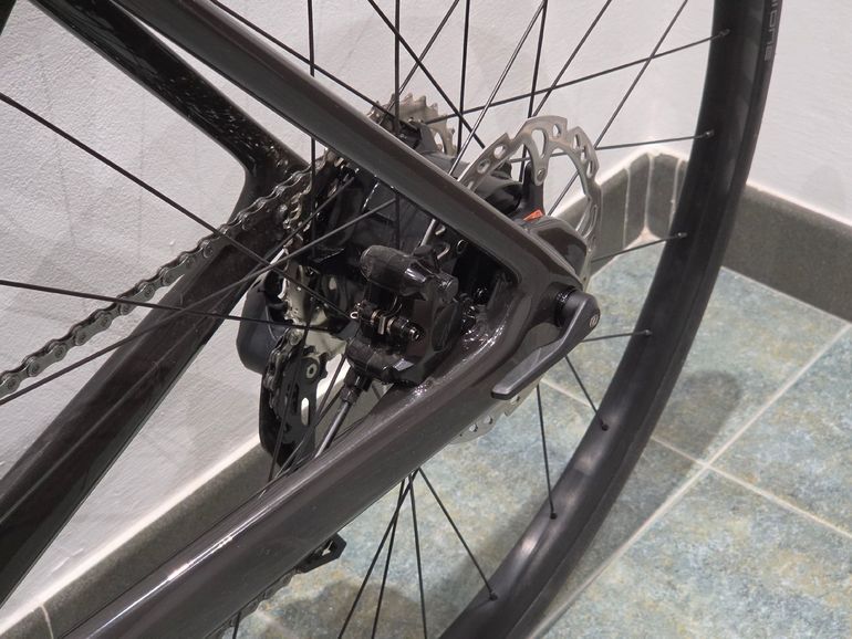 Used Scott Addict RC eRIDE 20 (EU) 2024 2024 Road & Gravel, Light Gray — image 7 of 17