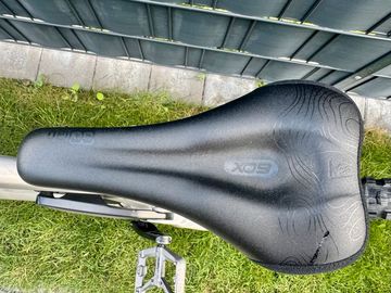 Used Cube TWO15 Pro 27.5 2025 Mountainbike, Light Gray — image 7 of 15
