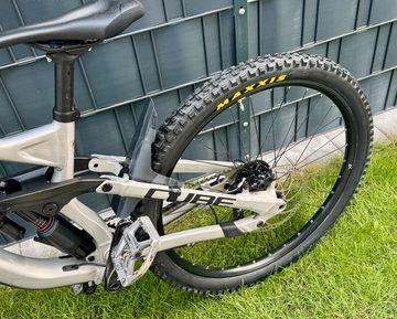 Used Cube TWO15 Pro 27.5 2025 Mountainbike, Light Gray — image 9 of 15