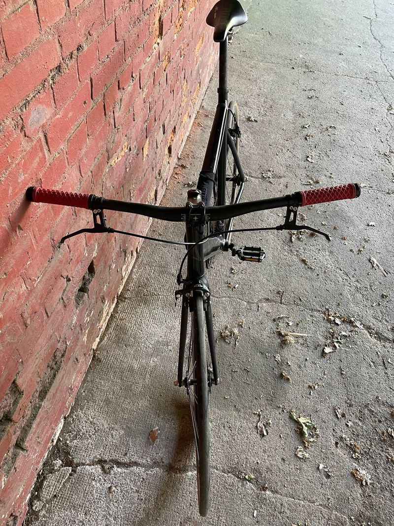 Used Aventon Mataro Low 2016 Road & Gravel, Black — image 10 of 11