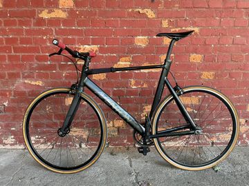 Used Aventon Mataro Low 2016 Road & Gravel, Black — image 2 of 11