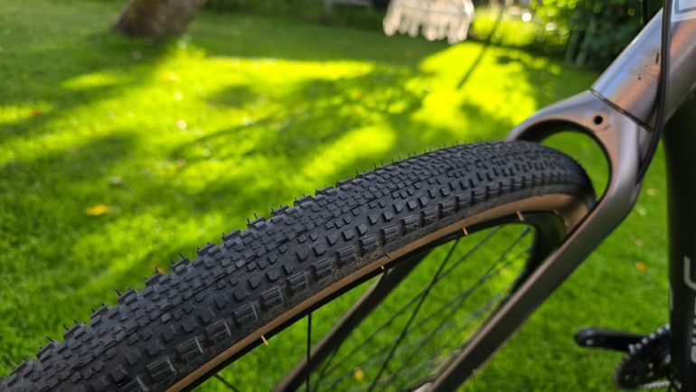 Used Megamo JAKAR 30 2025 2025 Road & Gravel, Hellgrau — image 12 of 13