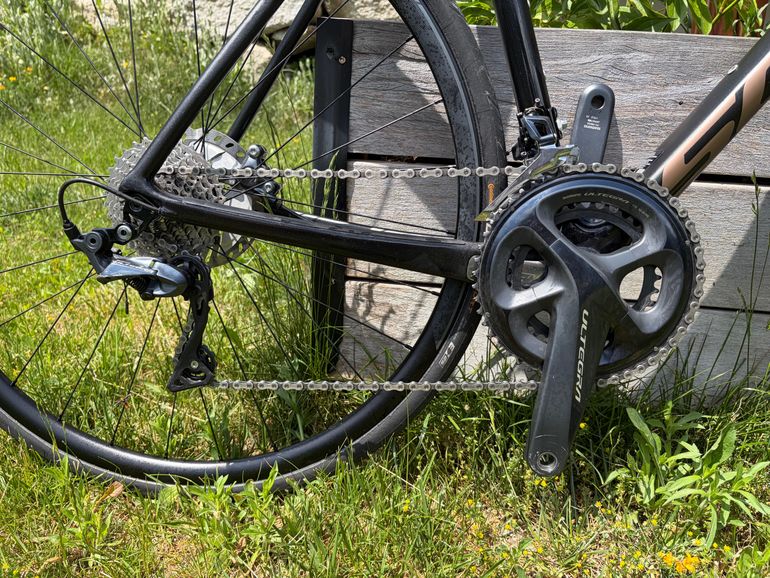 Used Scott Addict 10 disc carbon 2021 2021 Road & Gravel, Black — image 2 of 5
