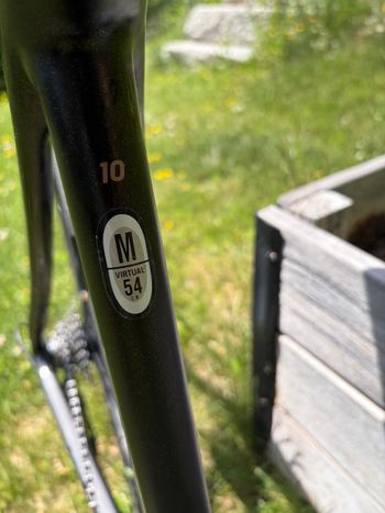 Used Scott Addict 10 disc carbon 2021 2021 Road & Gravel, Black — image 5 of 5