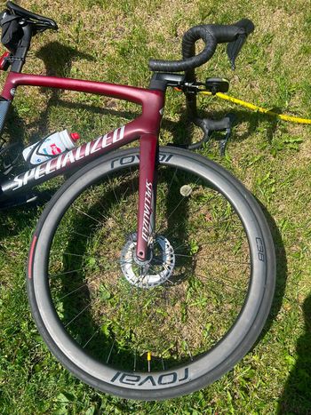 Used Specialized Tarmac SL7 Expert 2022 2022 Road & Gravel — image 3 of 6