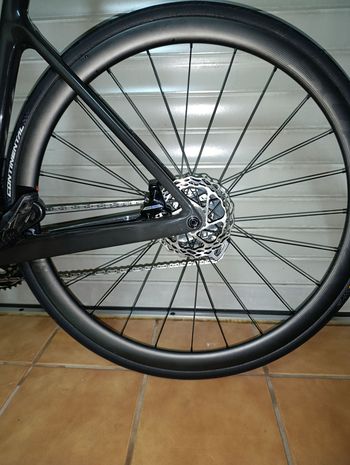Used Scott Addict RC 10 2024 2024 Road & Gravel, Black — image 7 of 11