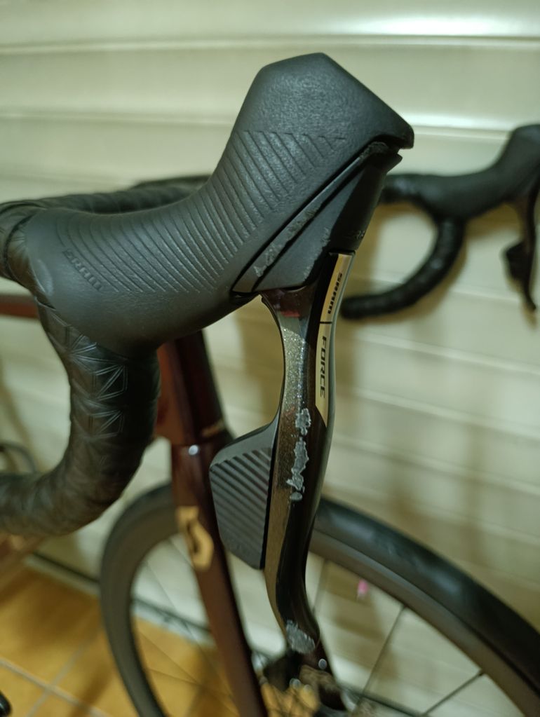 Used Scott Addict RC 10 2024 2024 Road & Gravel, Black — image 11 of 11