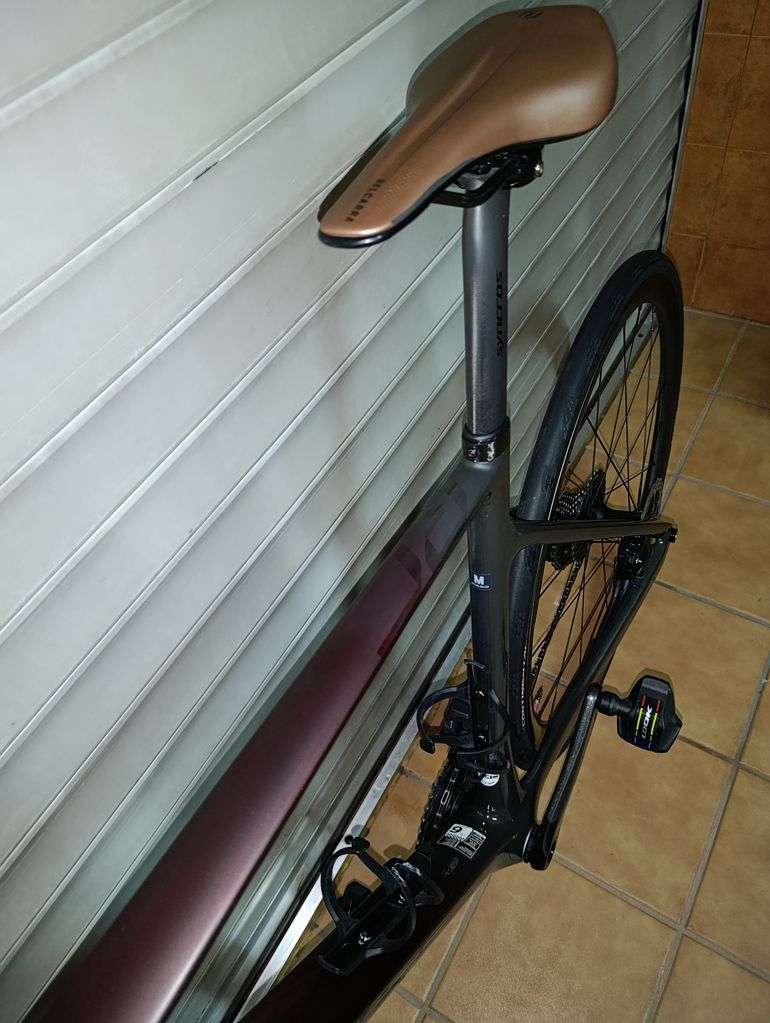 Used Scott Addict RC 10 2024 2024 Road & Gravel, Black — image 9 of 11