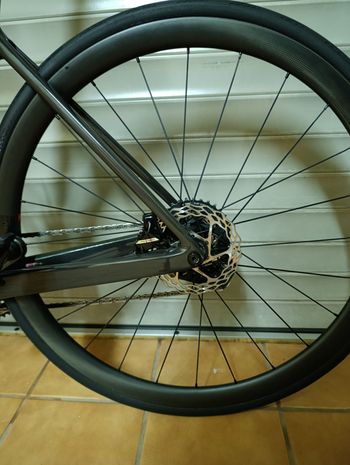 Used Scott Addict RC 10 2024 2024 Road & Gravel, Black — image 5 of 11