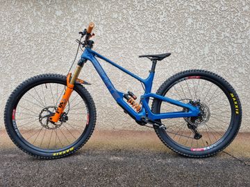Deviate Highlander Other Shimano 2024 Mountainbike d'occasion — image 2 sur 4