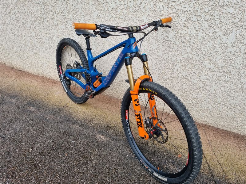 Deviate Highlander Other Shimano 2024 Mountainbike d'occasion — image 3 sur 4