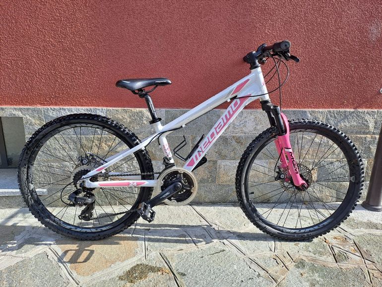 Used Megamo Ku4 Shimano Tourney 2023 Mountainbike, Weiß — image 2 of 4