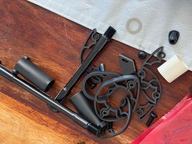Used Pinarello DOGMA X DURA ACE Di2 2025 Frameset 2025 Road & Gravel — image 3 of 3