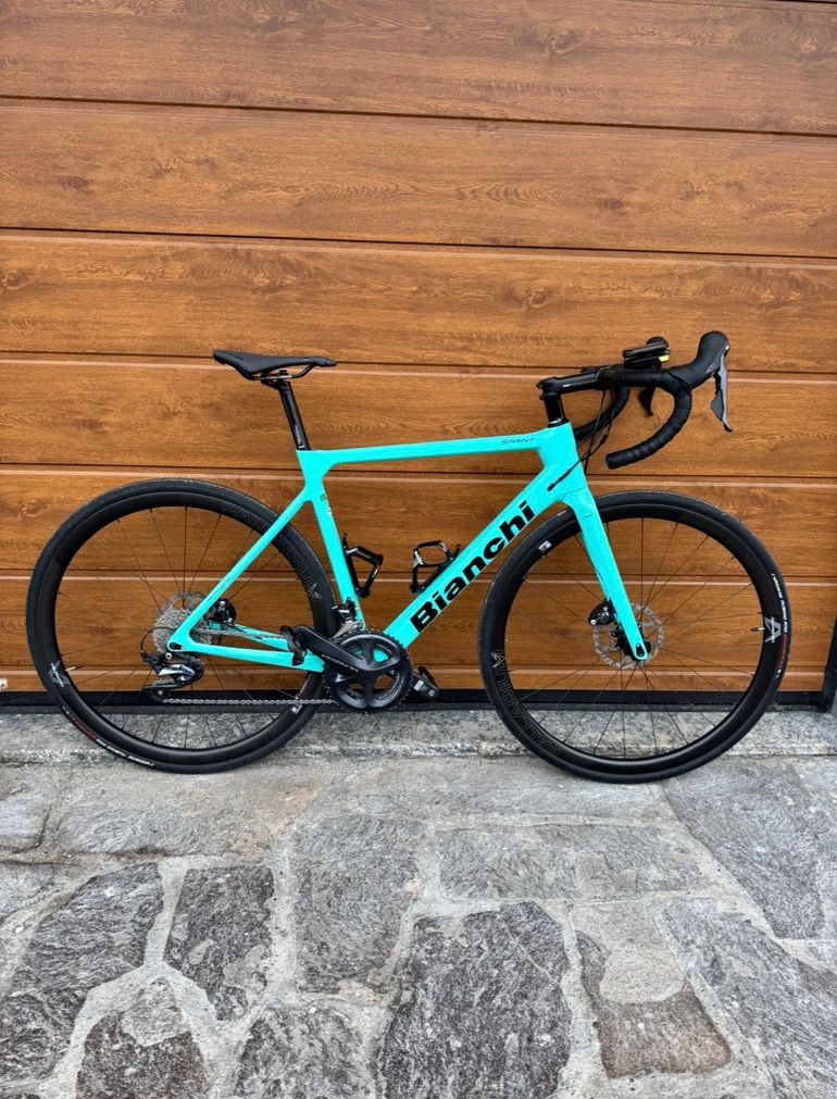 Used Bianchi Sprint Disc Ultegra 2020 2020 Road & Gravel — image 1 of 15