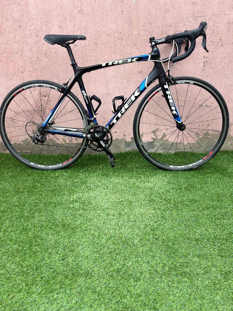 Used Trek Madone 4.5 2011 2011 Road & Gravel, Schwarz — image 2 of 11