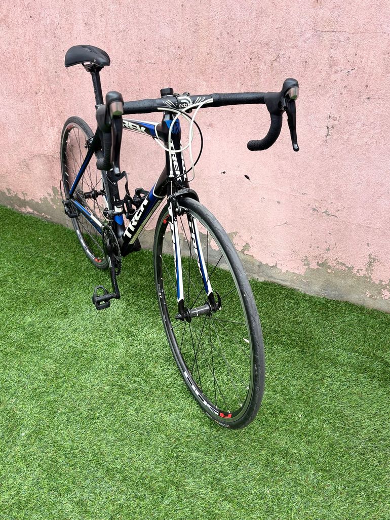 Used Trek Madone 4.5 2011 2011 Road & Gravel, Schwarz — image 11 of 11