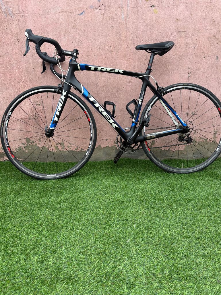 Used Trek Madone 4.5 2011 2011 Road & Gravel, Schwarz — image 1 of 11